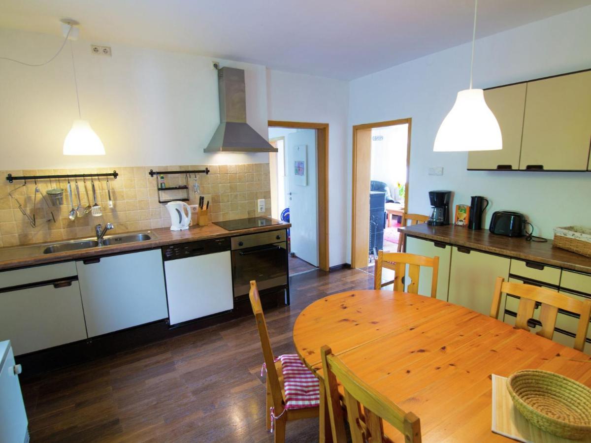 Spacious Holiday Home In Hesse With Garden فالديك المظهر الخارجي الصورة