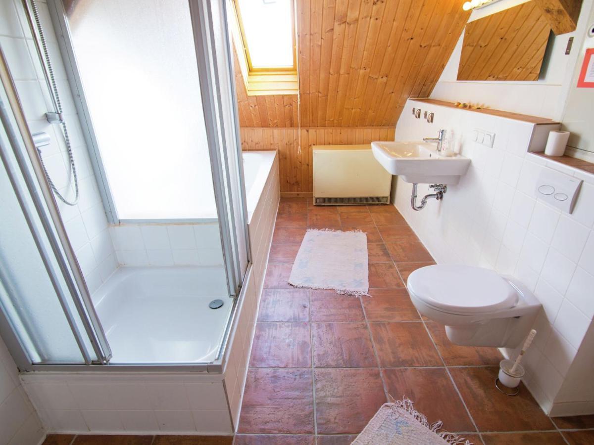 Spacious Holiday Home In Hesse With Garden فالديك المظهر الخارجي الصورة