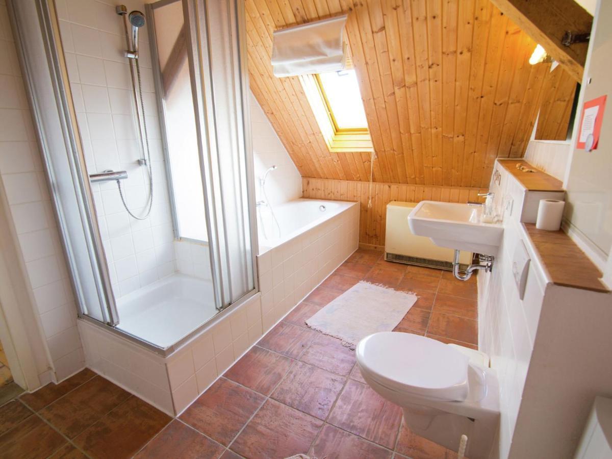 Spacious Holiday Home In Hesse With Garden فالديك المظهر الخارجي الصورة
