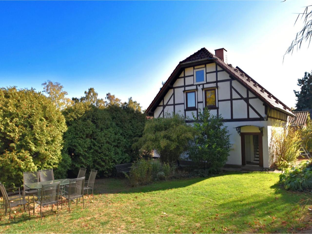 Spacious Holiday Home In Hesse With Garden فالديك المظهر الخارجي الصورة